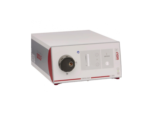 aql-100氙灯冷光源