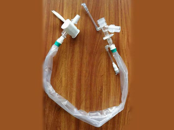 麻龙牌一次性使用密闭式吸痰管（72H长效型）